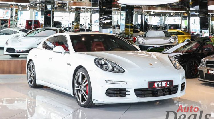 PORSCHE PANAMERA S