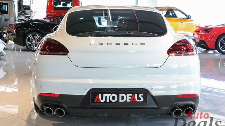 PORSCHE PANAMERA S