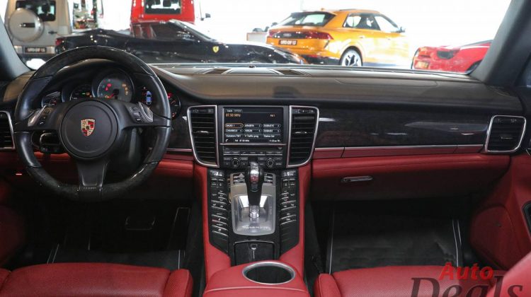 PORSCHE PANAMERA S
