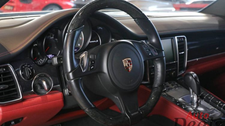 PORSCHE PANAMERA S