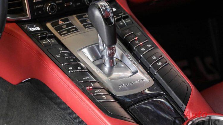 PORSCHE PANAMERA S