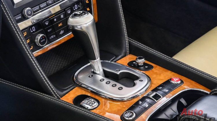 Bentley Continental GTC Speed W12 | 2014 – GCC | 6.0TC W12 Engine | 616 BHP | Convertible