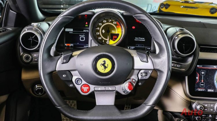 Ferrari GTC4 Lusso | 2017 – Warranty and Service Contract | GCC | 6.3 V12