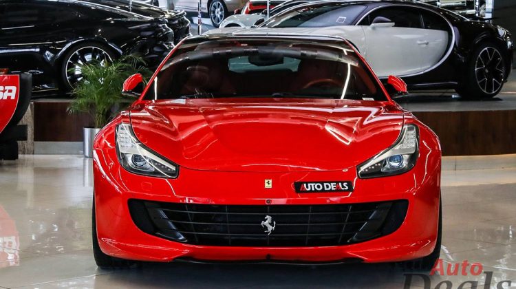 Ferrari GTC4 Lusso | 2017 – Low Mileage | 6.3 V12 | 680 HP