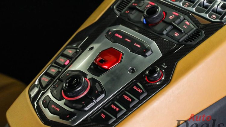 Lamborghini Aventador LP700-4 Coupe