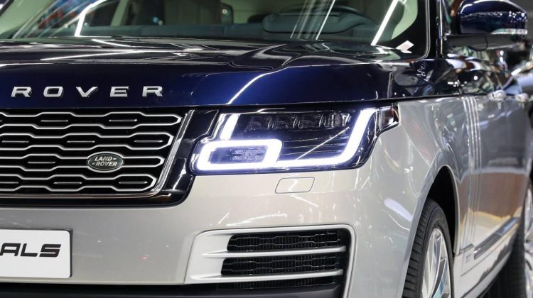 Range Rover SV Autobiography BESPOKE FOR NBB | SPECIAL COLOR | TOP OPTIONS | 2019 – GCC – Warranty & Service | 5.0 SC V8