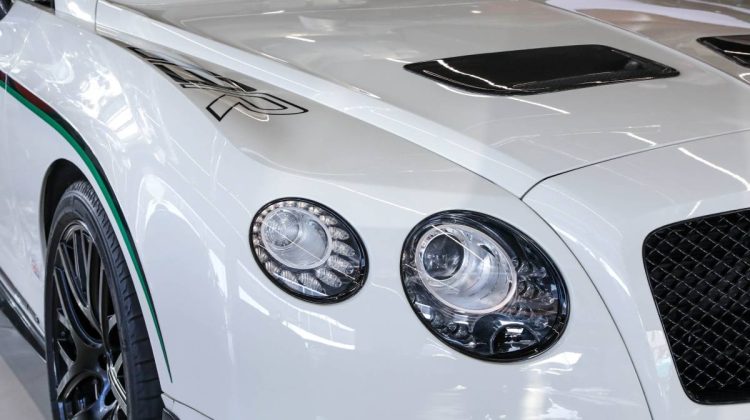 Bentley Continental GT3-R | ONE OF 300 CARS | 2015 – GCC – LOW MILEAGE – 4.0 V8