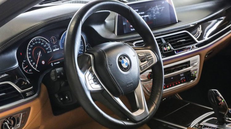 BMW 740 LE M Sport E Drive | 2017 – GCC – Perfect Condition