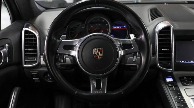Porsche Cayenne Turbo | 2011 | 4.8 V8