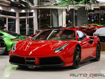 Ferrari 488 Spider | 2017 – GCC | Service Contract | 661 BHP – Convertible