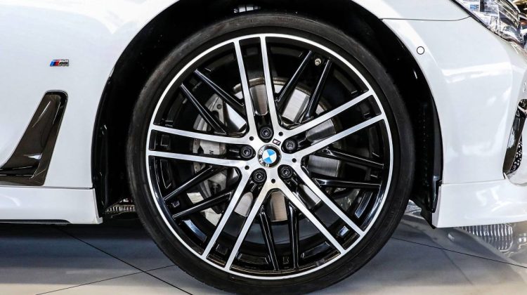BMW 740 LE M Sport E Drive | 2017 – GCC – Perfect Condition