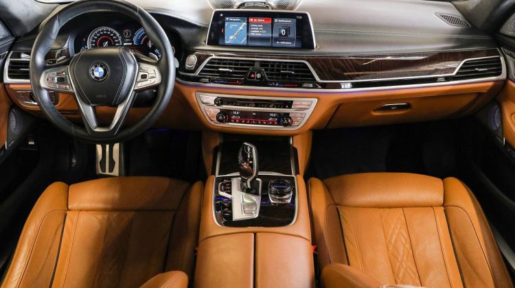 BMW 740 LE M Sport E Drive | 2017 – GCC – Perfect Condition