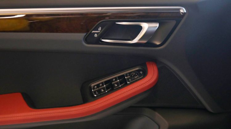 Porsche Macan | 2023 – GCC – Under Warranty | 2.0 i4