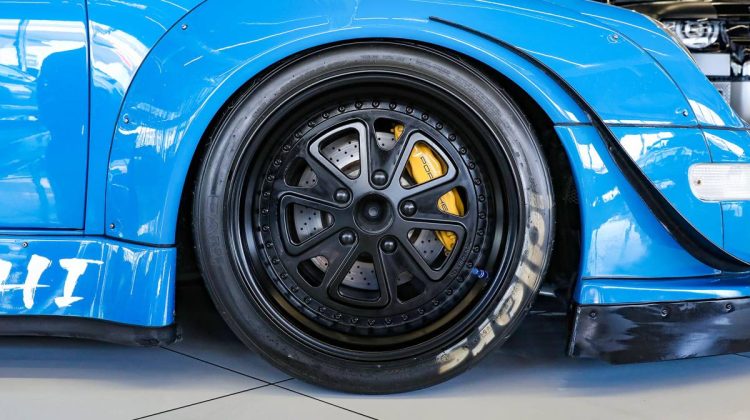 Porsche 911/993 Carrera RWB Hideyoshi Wide Body | 1995 | 3.6L F6