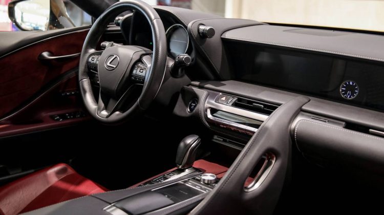 Lexus LC 500 Hybrid | 2017 – GCC – Low Mileage | 3.5L V6