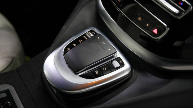 Mercedes Benz Viano V 250 | 2023 – GCC | 2.0L i4