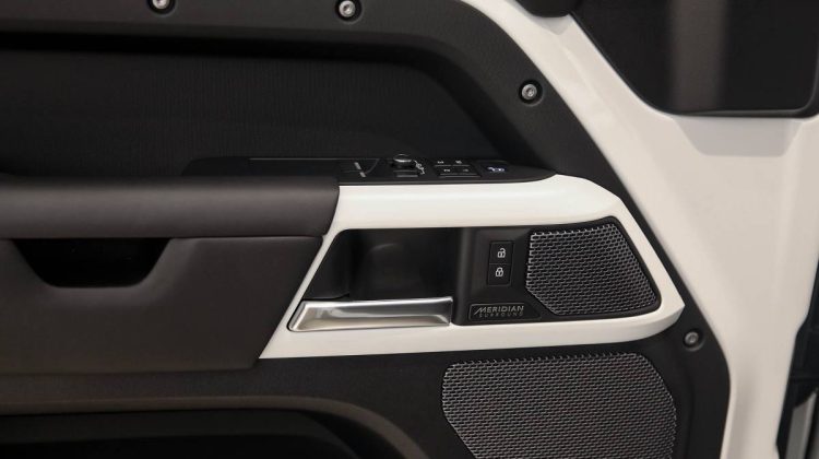 Land Rover Defender 90 HSE P 400 X Dynamic | 2022 – Brand New | 3.0L i6