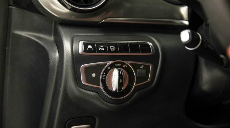 Mercedes Benz Viano V 250 Starlight | 2017 – Full Options | 2.0L i4
