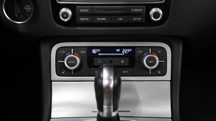 Volkswagen Touareg | 2017 – GCC – Low Mileage | 3.6L V6