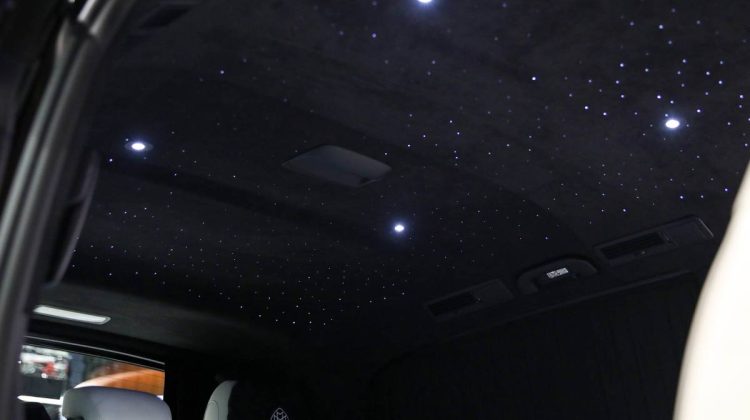 Mercedes Benz Viano V 250 | 2023 – GCC | 2.0L i4
