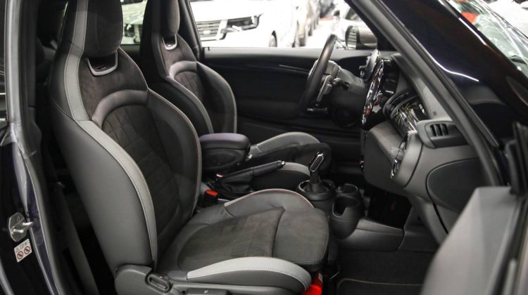 Mini Cooper John Cooper Works | 2021 – GCC – Service Contract – Full Service History | 2.0L i4