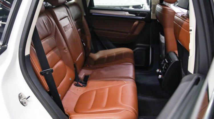 Volkswagen Touareg | 2017 – GCC – Low Mileage | 3.6L V6
