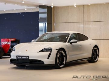 Porsche Taycan 4S | 2022 – Warranty Available | Electric