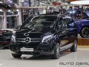 Mercedes Benz Viano V 250 | 2023 – GCC | 2.0L i4