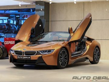 BMW i8 Roadster e-Drive | 2019 – GCC – Warranty and Service Contract Available | 1.5L i3 11.6KwH