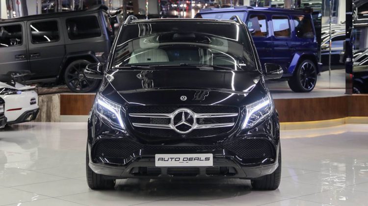Mercedes Benz Viano V 250 | 2023 – GCC | 2.0L i4