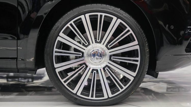 Mercedes Benz Viano V 250 | 2023 – GCC | 2.0L i4
