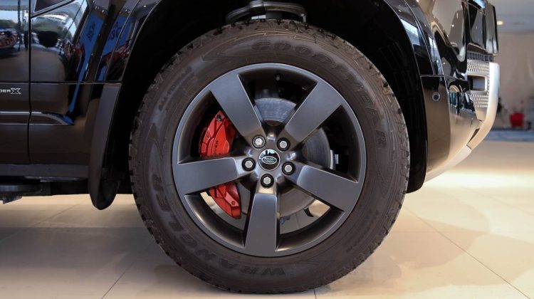 Land Rover Defender 110 X P 400 | 2022 – GCC – Warranty And Service Contract Available | 3.0L i6