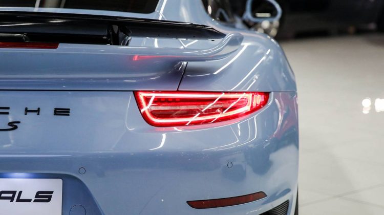 Porsche 911 Turbo S | 2016 – GCC | 3.8 F6