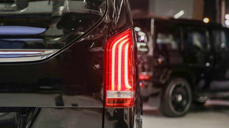 Mercedes Benz Viano V 250 | 2023 – GCC | 2.0L i4