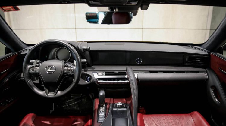 Lexus LC 500 Hybrid | 2017 – GCC – Low Mileage | 3.5L V6