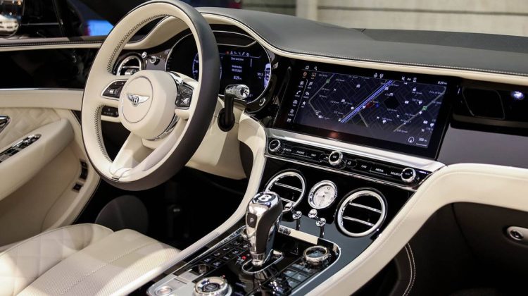 Bentley Continental GTC Azure | 2023 – GCC – Under Warranty | 4.0L V8