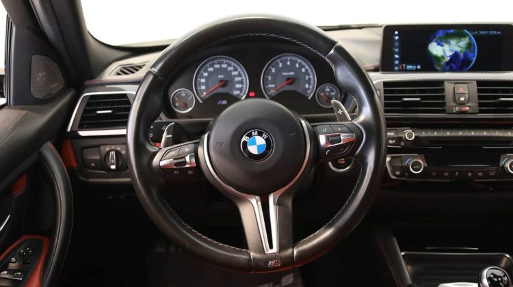 BMW M3 | 2018 – GCC – Full Options – Akrapovic Exhaust – Forged Carbon Fiber | 3.0L i6