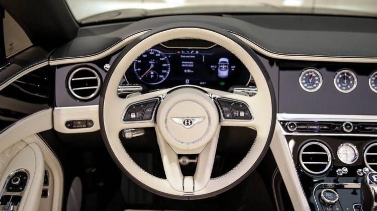 Bentley Continental GTC Azure | 2023 – GCC – Under Warranty | 4.0L V8