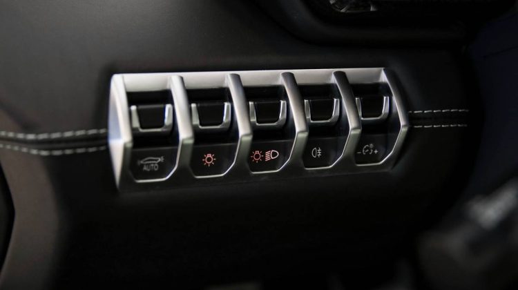 Lamborghini Aventador Roadster LP700-4 | 2014 – GCC – Low Mileage