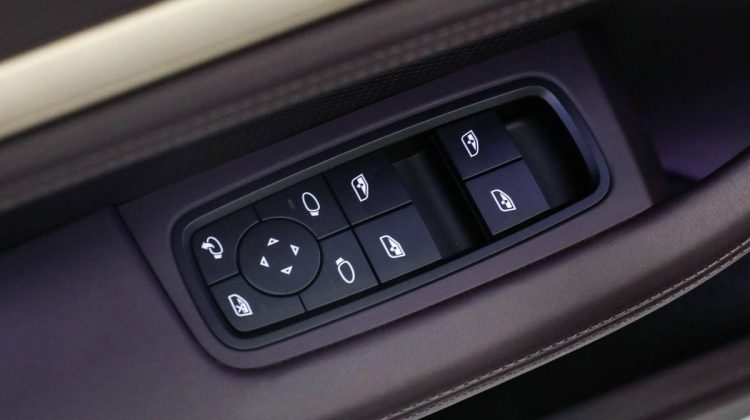 Porsche Taycan | 2022 – GCC – Warranty Available | Electric
