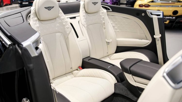 Bentley Continental GTC Azure | 2023 – GCC – Under Warranty | 4.0L V8