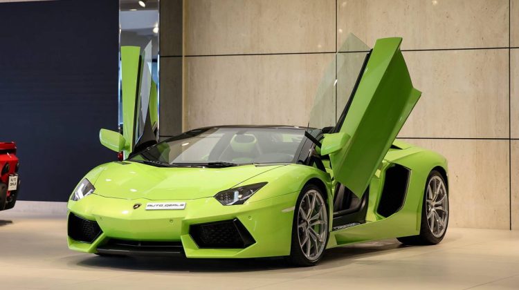 Lamborghini Aventador Roadster LP700-4 | 2014 – GCC – Low Mileage