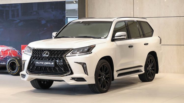 Lexus LX 570 Black Edition S | 2019 – GCC | 5.7L V8