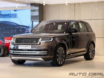 Range Rover Vogue HSE P 530 | 2023 – GCC – Under Warranty and Service Contract | 4.4L V8