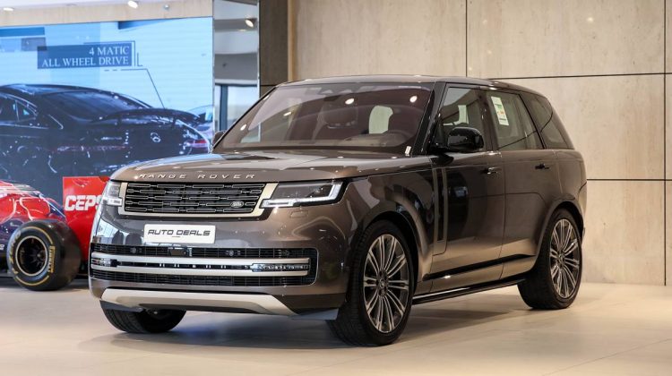 Range Rover Vogue HSE P 530 | 2023 – GCC – Under Warranty and Service Contract | 4.4L V8