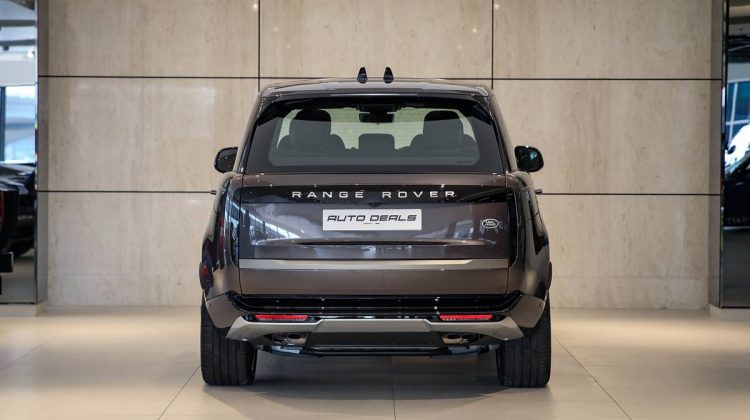Range Rover Vogue HSE P 530 | 2023 – GCC – Under Warranty and Service Contract | 4.4L V8