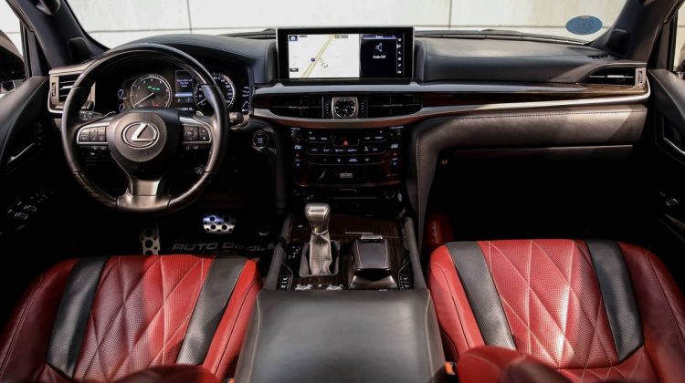 Lexus LX 570 Black Edition S | 2019 – GCC | 5.7L V8