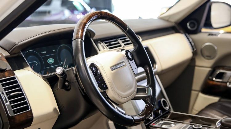 Range Rover Vogue SE Supercharged | 2014 – GCC | 5.0L V8
