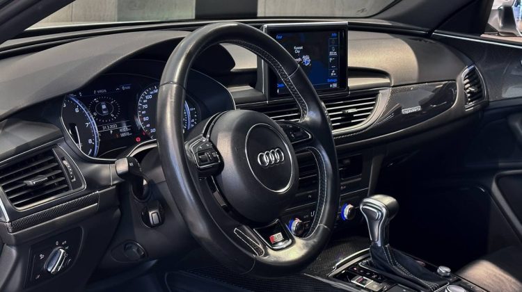 Audi S6 4.0 T Quattro | 2015 – GCC – Service History – Perfect Condition | 4.0L V8