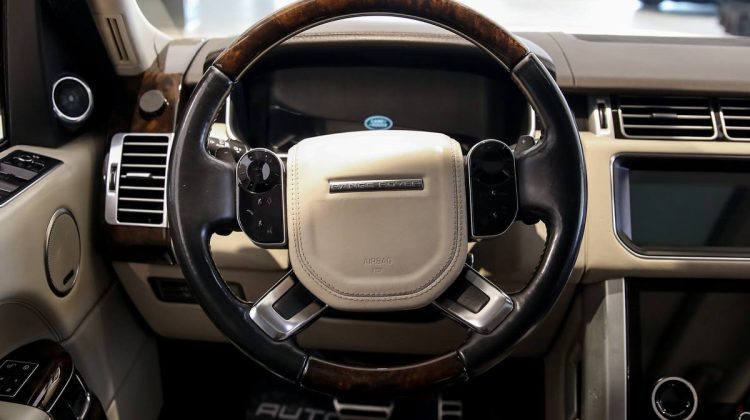 Range Rover Vogue SE Supercharged | 2014 – GCC | 5.0L V8